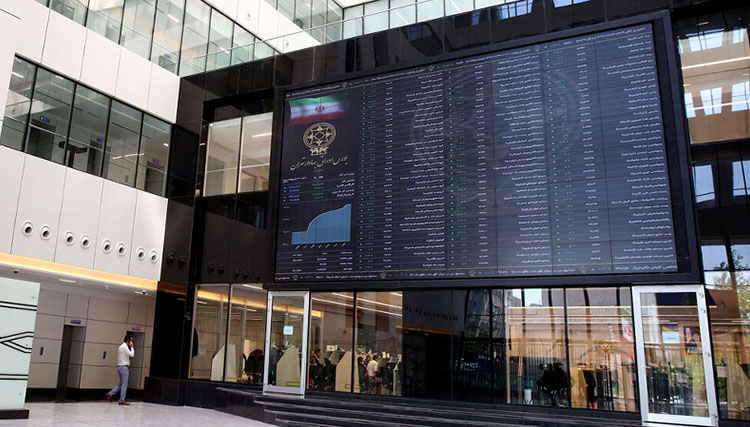 سایه تصمیمهای شبانه بر بورس تهران /  روزهای طولانی زمستان بورس به پایان میرسد؟ سایه تصمیمهای شبانه بر بورس تهران /  روزهای طولانی زمستان بورس به پایان میرسد؟