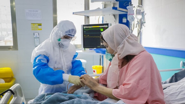 نامه روسای سازمان نظام پزشکی به رئیس‌جمهور درباره کرونا: واکسن را سیاسی نکنید حق مردم است