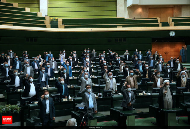 مجلس کمیسیون تلفیق را ضربه فنی کرد/ بازی برد  برد دولت و مردم در بودجه