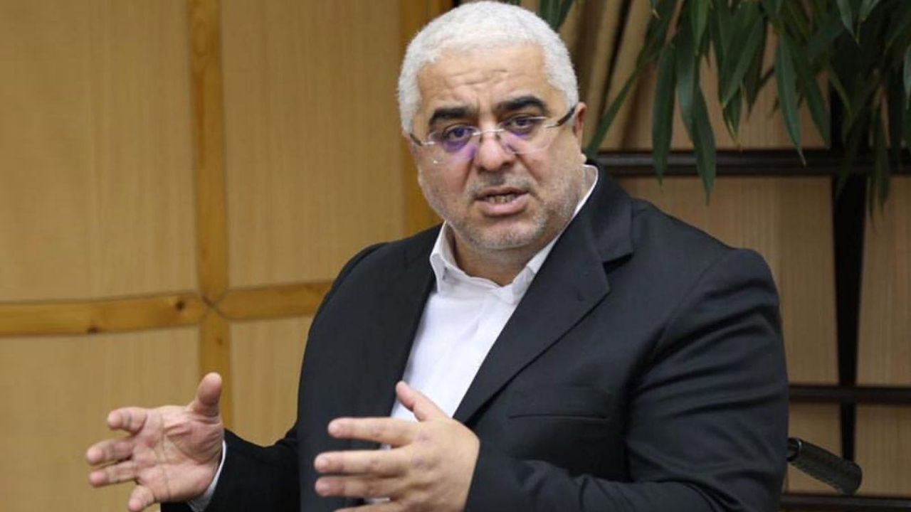 مدافعان محدود شدن فضای مجازی همان کسانی هستند که پیشانی با قاشق داغ کردهاند مدافعان محدود شدن فضای مجازی همان کسانی هستند که پیشانی با قاشق داغ کردهاند