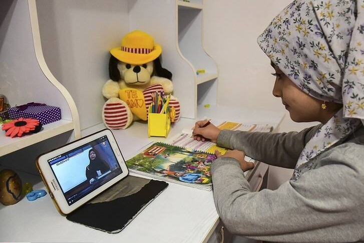 جدول زمانی مدرسه تلویزیونی شنبه ۴ بهمن جدول زمانی مدرسه تلویزیونی شنبه ۴ بهمن