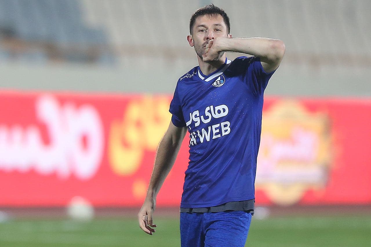 مذاکره با ستاره خارجی استقلال برای تمدید