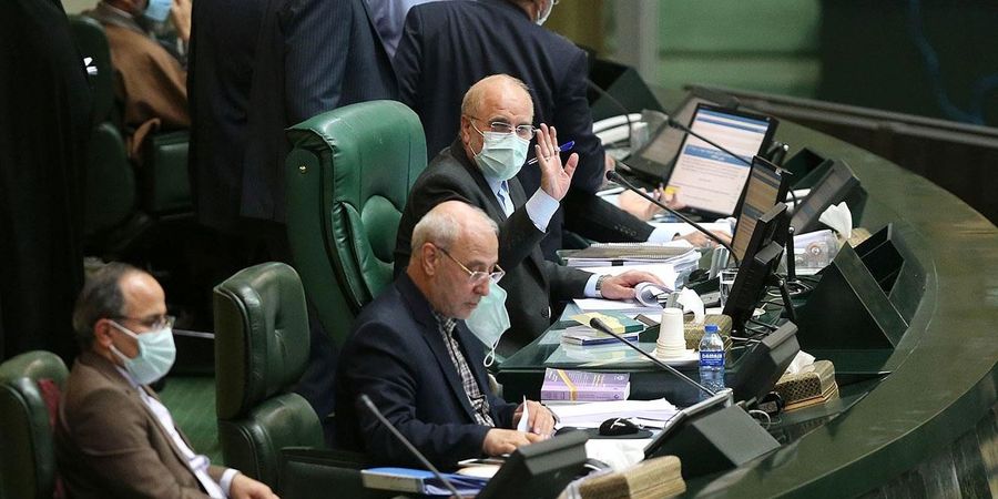 قالیباف در محاصره پایداری قالیباف در محاصره پایداری