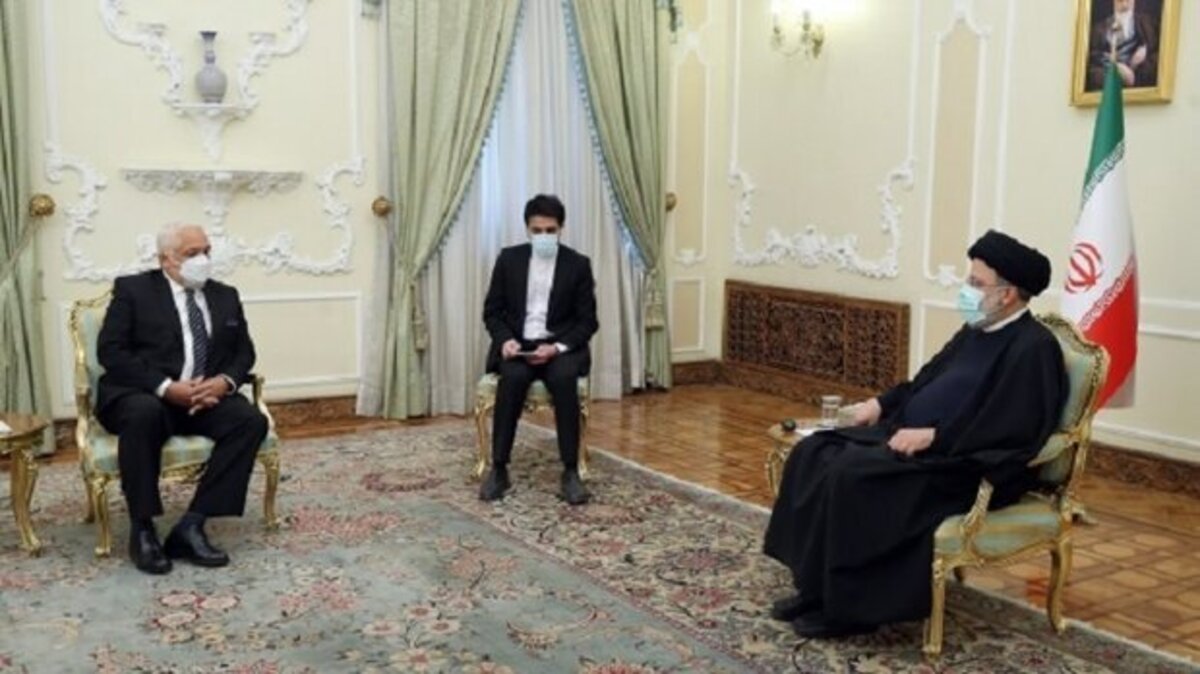 رئیسی: کشورهای مستقل میتوانند تحریمها را بی اثر کنند رئیسی: کشورهای مستقل میتوانند تحریمها را بی اثر کنند