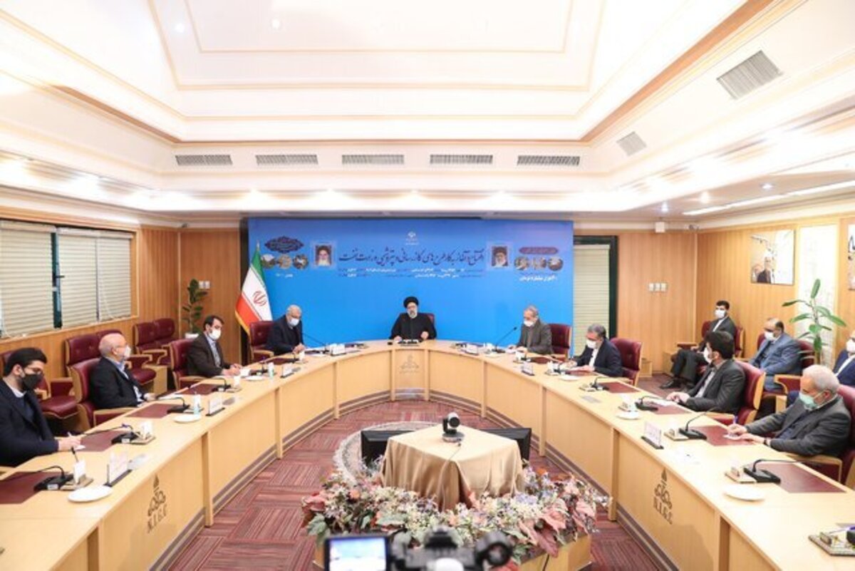 رئیسی: دولت توسعه و پیشرفت کشور را در پرتو عدالتمحوری پیگیری میکند رئیسی: دولت توسعه و پیشرفت کشور را در پرتو عدالتمحوری پیگیری میکند