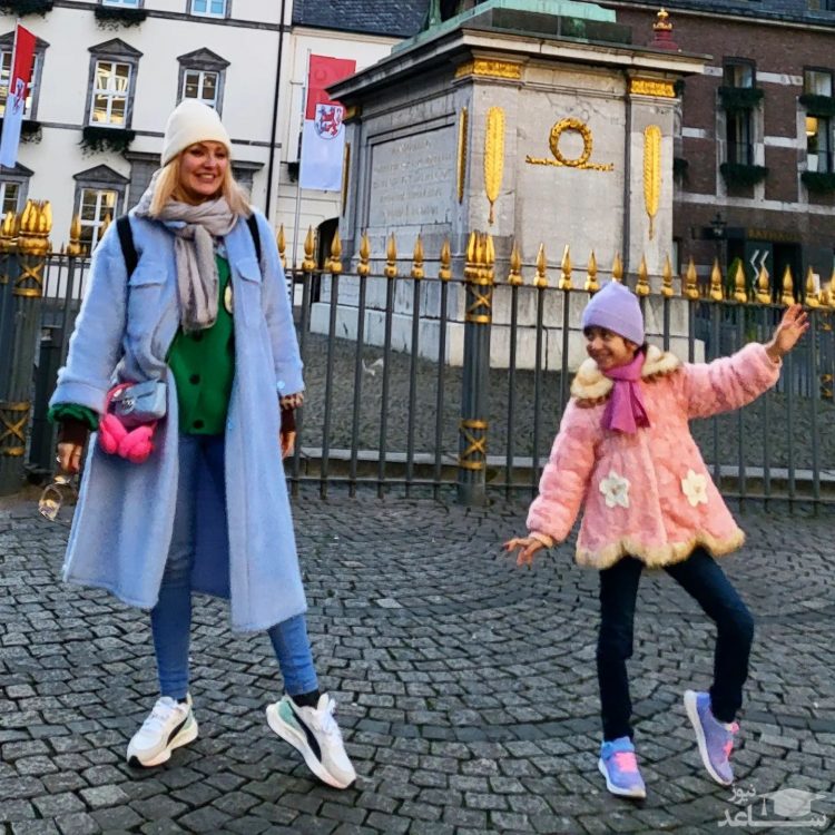 ژست بالرینای مهناز افشار و دخترش در خیابان/عکس