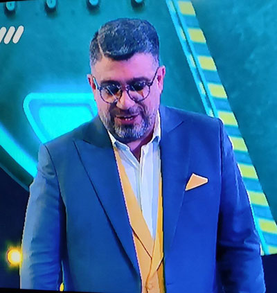 استایل اوکراینی رضا رشیدپور در شبکه سه خبرساز شد/ عکس