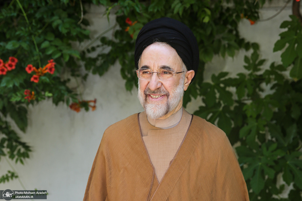 سید محمد خاتمی در پیام نوروزی 1401: همزمانی عید نوروز و میلاد حضرت مهدی (عج) امید به بهبودی اوضاع را بیشتر میکند سید محمد خاتمی در پیام نوروزی 1401: همزمانی عید نوروز و میلاد حضرت مهدی (عج) امید به بهبودی اوضاع را بیشتر میکند