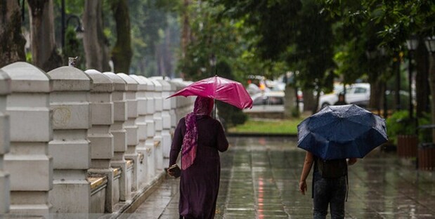 بارانهای بهاری در کشور ادامه دارد/ هوا گرمتر میشود بارانهای بهاری در کشور ادامه دارد/ هوا گرمتر میشود