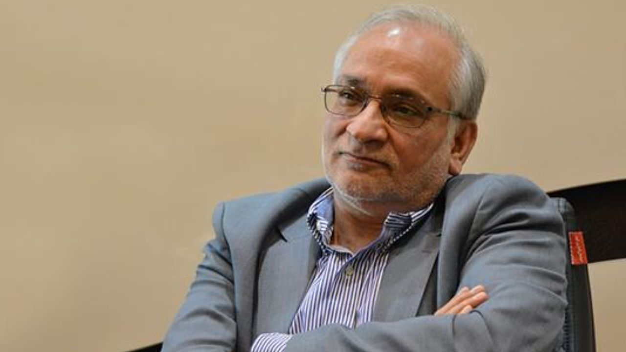 رهبری با رئیس جمهور نظامی که قدرت سپاه پشتش باشد مخالف است رهبری با رئیس جمهور نظامی که قدرت سپاه پشتش باشد مخالف است