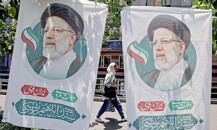 رئیسی دوره احمدی نژاد و میراث او را احیا خواهد کرد/  همانند احمدی نژاد رئیسی نیز باعث تغییر در گفتمان سیاسی و ایدئولوژیکی خواهد شد که مدنظر مصباح یزدی بود رئیسی دوره احمدی نژاد و میراث او را احیا خواهد کرد/  همانند احمدی نژاد رئیسی نیز باعث تغییر در گفتمان سیاسی و ایدئولوژیکی خواهد شد که مدنظر مصباح یزدی بود