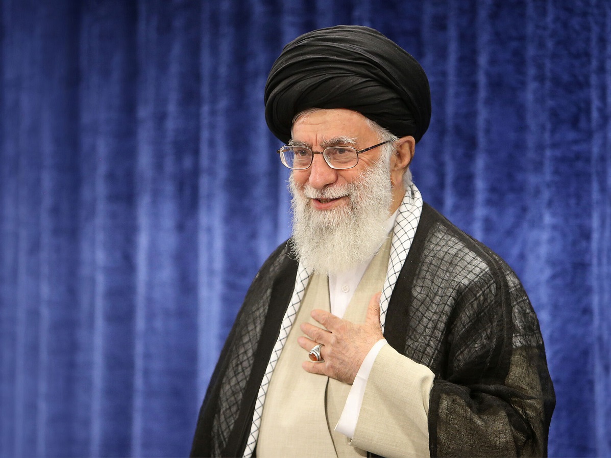 رهبر معظم انقلاب: پیروز بزرگ انتخابات، ملت ایران است که در برابر تبلیغات رسانههای مزدور دشمن و وسوسه خاماندیشان و بدخواهان، قد برافراشت رهبر معظم انقلاب: پیروز بزرگ انتخابات، ملت ایران است که در برابر تبلیغات رسانههای مزدور دشمن و وسوسه خاماندیشان و بدخواهان، قد برافراشت