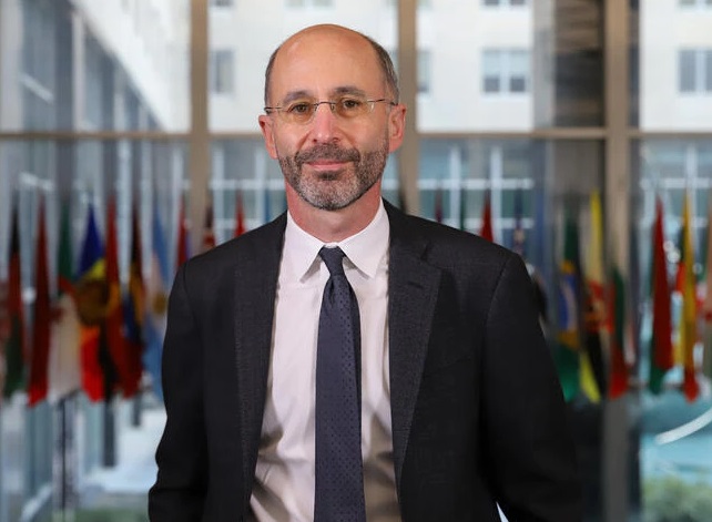 رابرت مالی: در مذاکرات مربوط به آزادی زندانیان آمریکایی در ایران پیشرفت داشتهایم رابرت مالی: در مذاکرات مربوط به آزادی زندانیان آمریکایی در ایران پیشرفت داشتهایم