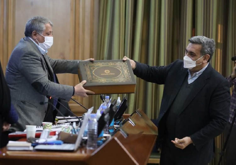 هر شهروند برای تولید محتوای رسانهای شهرداری تهران چقدر پول داده است؟ +جدول هر شهروند برای تولید محتوای رسانهای شهرداری تهران چقدر پول داده است؟ +جدول