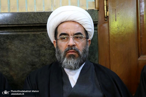 آیت الله فاضل لنکرانی: هیچ کس نمی تواند مسأله عزاداری را تحت الشعاع قرار بدهد و بگوید عزاداری تعطیل باشد، اما با رعایت ضوابط و شرایط آیت الله فاضل لنکرانی: هیچ کس نمی تواند مسأله عزاداری را تحت الشعاع قرار بدهد و بگوید عزاداری تعطیل باشد، اما با رعایت ضوابط و شرایط