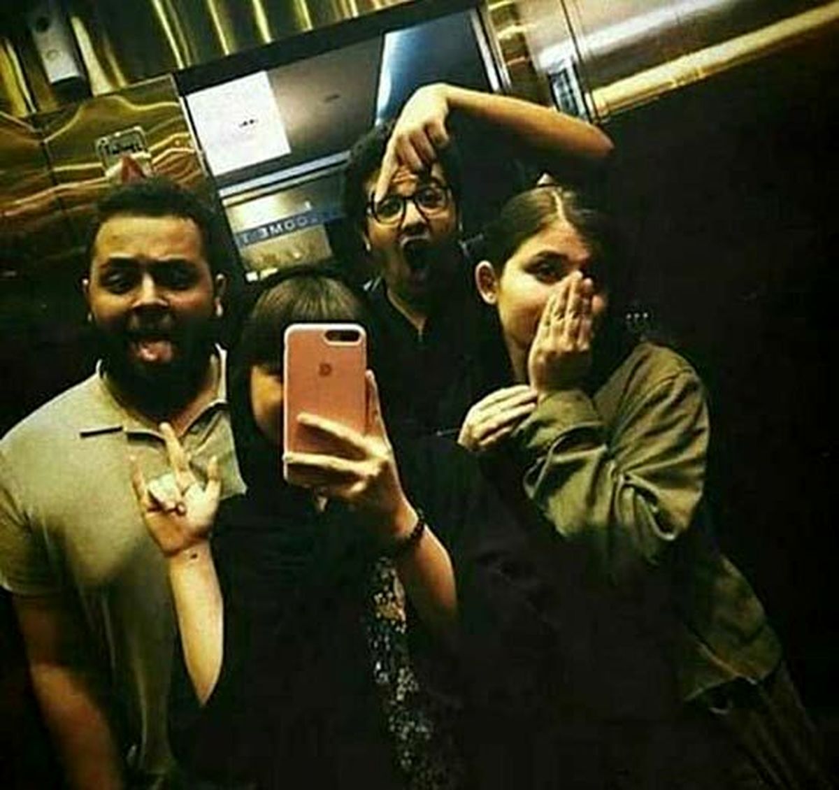 همسر سارا و نیکا