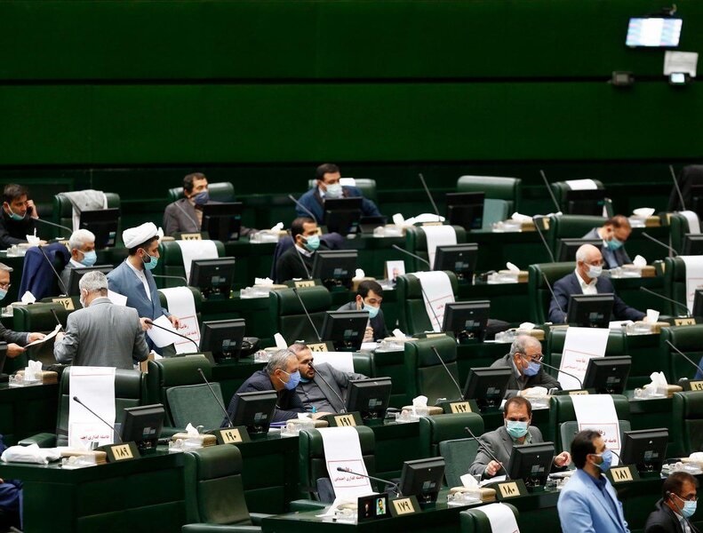 رای مجلس به اعمال اصل ۸۵ درمورد طرح جنجالی فضای مجازی/ بر اساس این طرح،شبکه های اجتماعی بعد از ۴ ماه فیلتر میشوند رای مجلس به اعمال اصل ۸۵ درمورد طرح جنجالی فضای مجازی/ بر اساس این طرح،شبکه های اجتماعی بعد از ۴ ماه فیلتر میشوند