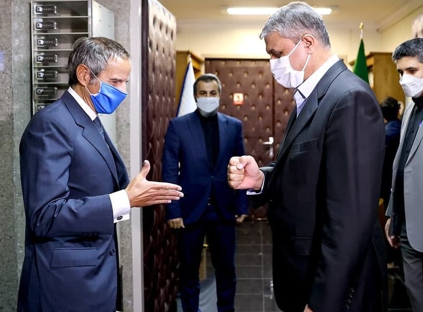 اسلامی: مذاکرات سازنده بود/ با گروسی برای تعویض کارتهای حافظه دوربینهای نظارتی توافق کردیم اسلامی: مذاکرات سازنده بود/ با گروسی برای تعویض کارتهای حافظه دوربینهای نظارتی توافق کردیم