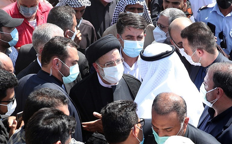 ابراهیم و پوپولیسم محمود!/ رئیسی در ابتدای مسیری که احمدی نژاد در انتهای آن است ابراهیم و پوپولیسم محمود!/ رئیسی در ابتدای مسیری که احمدی نژاد در انتهای آن است