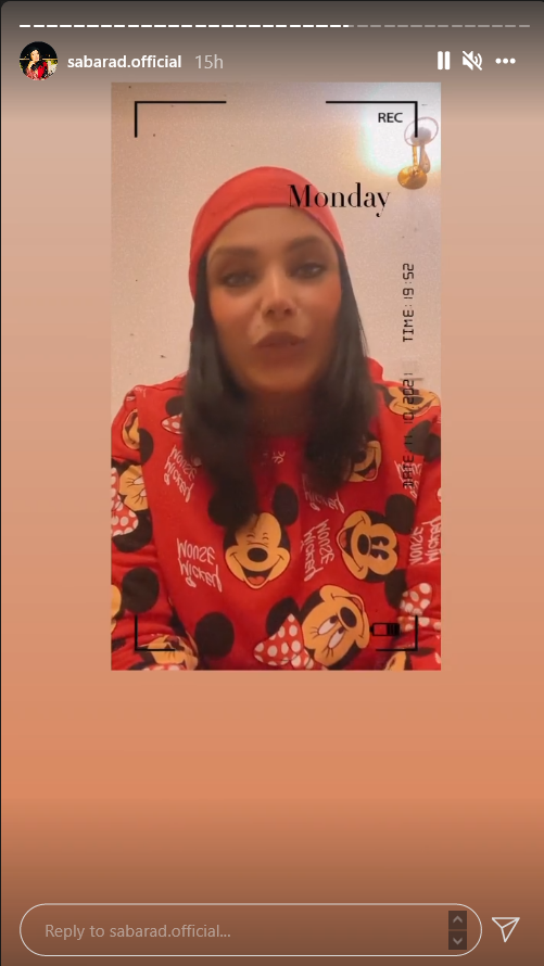 زشت ترین لباس و آرایش صبا راد در بازگشت به ایران زشت ترین لباس و آرایش صبا راد در بازگشت به ایران