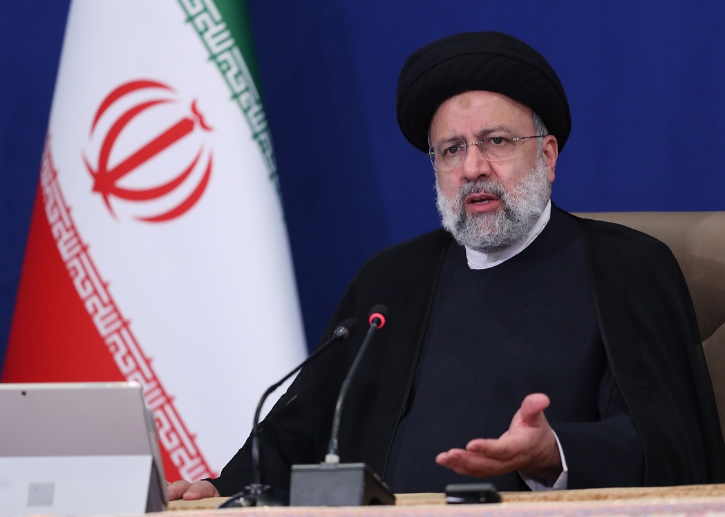 رئیسی: استفاده از واکسن خارجی محدودیتهایی دارد و نمی تواند دائمی باشد؛ باید از واکسن سازان داخلی حمایت کنیم رئیسی: استفاده از واکسن خارجی محدودیتهایی دارد و نمی تواند دائمی باشد؛ باید از واکسن سازان داخلی حمایت کنیم