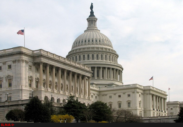 مذاکرات هسته‌ای با ایران متوقف شود