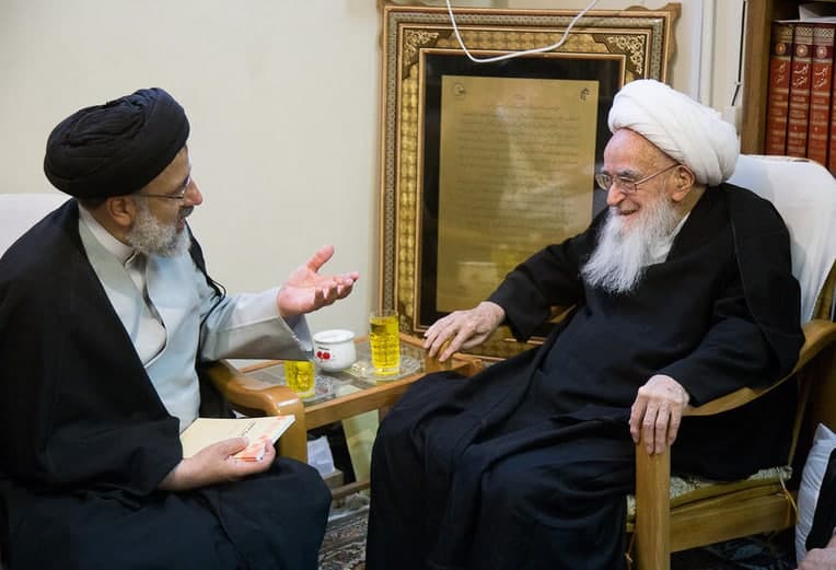 تماس تلفنی رئیس جمهور با آیتالله صافی گلپایگانی / رئیسی: رهنمودهای مراجع، چراغ راه مردم و دولتمردان است تماس تلفنی رئیس جمهور با آیتالله صافی گلپایگانی / رئیسی: رهنمودهای مراجع، چراغ راه مردم و دولتمردان است