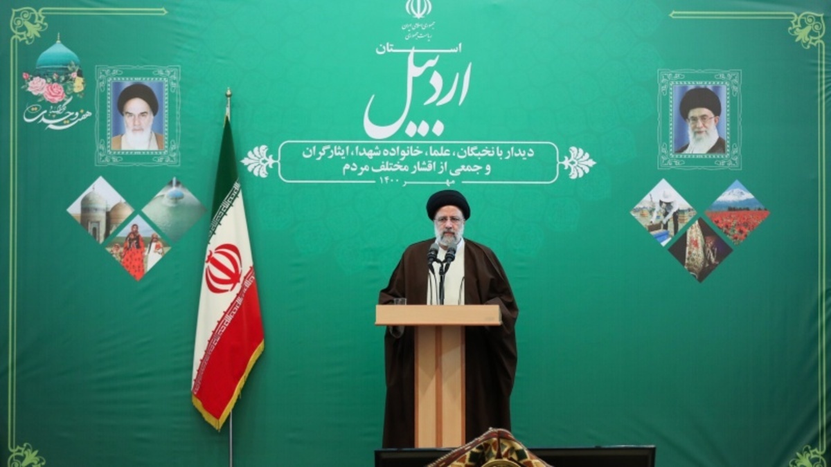 پسلرزه گافهای ادامهدار رئیسی/ چند توصیه به مشاوران رئیسجمهور پسلرزه گافهای ادامهدار رئیسی/ چند توصیه به مشاوران رئیسجمهور