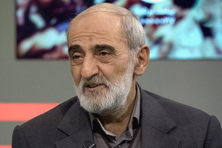 انتقاد حسین شریعتمداری از مسیح مهاجری: چه شباهتی میان تک‌تیرانداز طالبان و شهردار تهران وجود دارد؟!