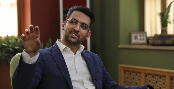 آذری جهرمی: اگر برنامه فضایی در این ده سال تعطیل بوده، رئیس جمهوری از چه چیزی بازدید کرده که امیدوار کننده بوده؟ آذری جهرمی: اگر برنامه فضایی در این ده سال تعطیل بوده، رئیس جمهوری از چه چیزی بازدید کرده که امیدوار کننده بوده؟