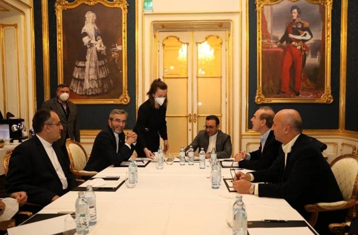 خبر توقف مذاکرات وین کذب است / بحثها کند پیش میرود خبر توقف مذاکرات وین کذب است / بحثها کند پیش میرود