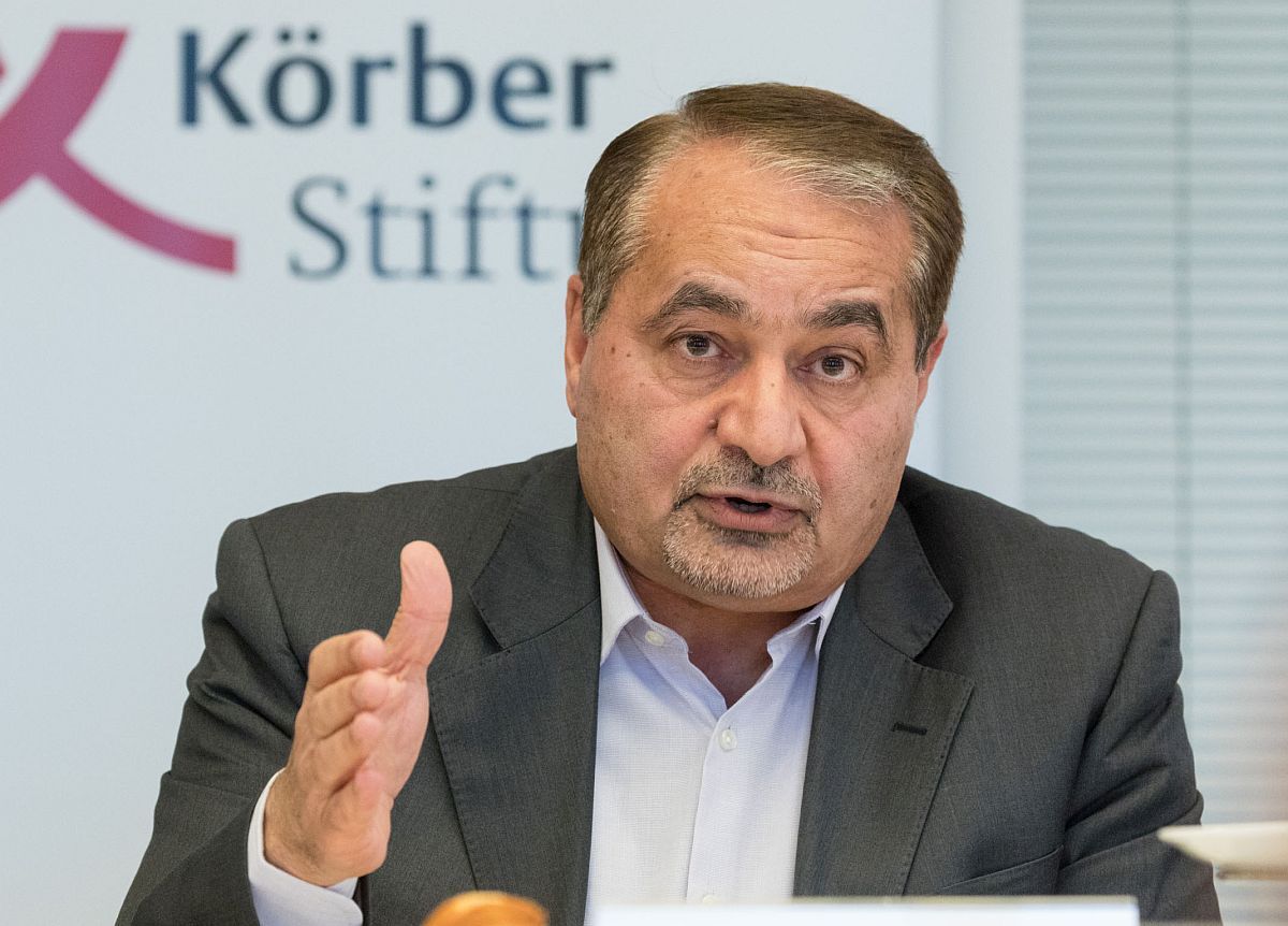 پیشنهاد دیپلمات سابق ایرانی برای باز کردن گِرِه مذاکرات احیای برجام