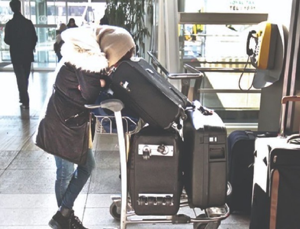 مهاجرت استارتاپها و نخبگان کار آفرین دارد به نقطه خطرناکی میرسد / ناپایداری اینترنت، پایداری اقتصاد ایران را تهدید میکند/ با طولانیتر شدن وضعیت بیثباتی اینترنت، با موج ورشکستگی و آسیبدیدگی شرکتهای داخلی مواجه خواهیم شد مهاجرت استارتاپها و نخبگان کار آفرین دارد به نقطه خطرناکی میرسد / ناپایداری اینترنت، پایداری اقتصاد ایران را تهدید میکند/ با طولانیتر شدن وضعیت بیثباتی اینترنت، با موج ورشکستگی و آسیبدیدگی شرکتهای داخلی مواجه خواهیم شد