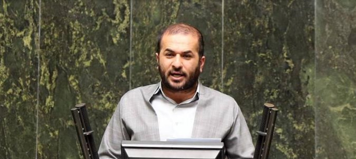 نماینده پیرانشهر: بازار ارز یله و رها است؛ مردم از فردای قیمت‌ها خبر ندارند