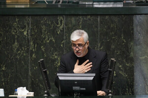 استیضاح وزیر ورزش با ۵۱ امضا تقدیم هیات رئیسه مجلس شد استیضاح وزیر ورزش با ۵۱ امضا تقدیم هیات رئیسه مجلس شد