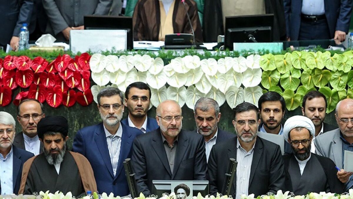 طرح «مجازات برای اظهارنظرهای غیرکارشناسی» روی میز هیات رئیسه مجلس رسید طرح «مجازات برای اظهارنظرهای غیرکارشناسی» روی میز هیات رئیسه مجلس رسید