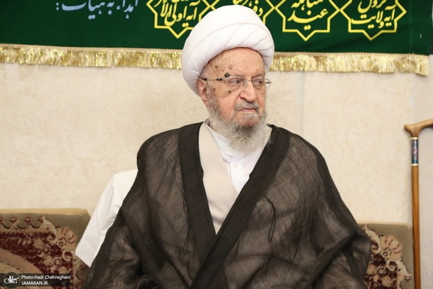 آیت الله العظمی مکارم شیرازی: مملکت با شعار اداره نمی شود!