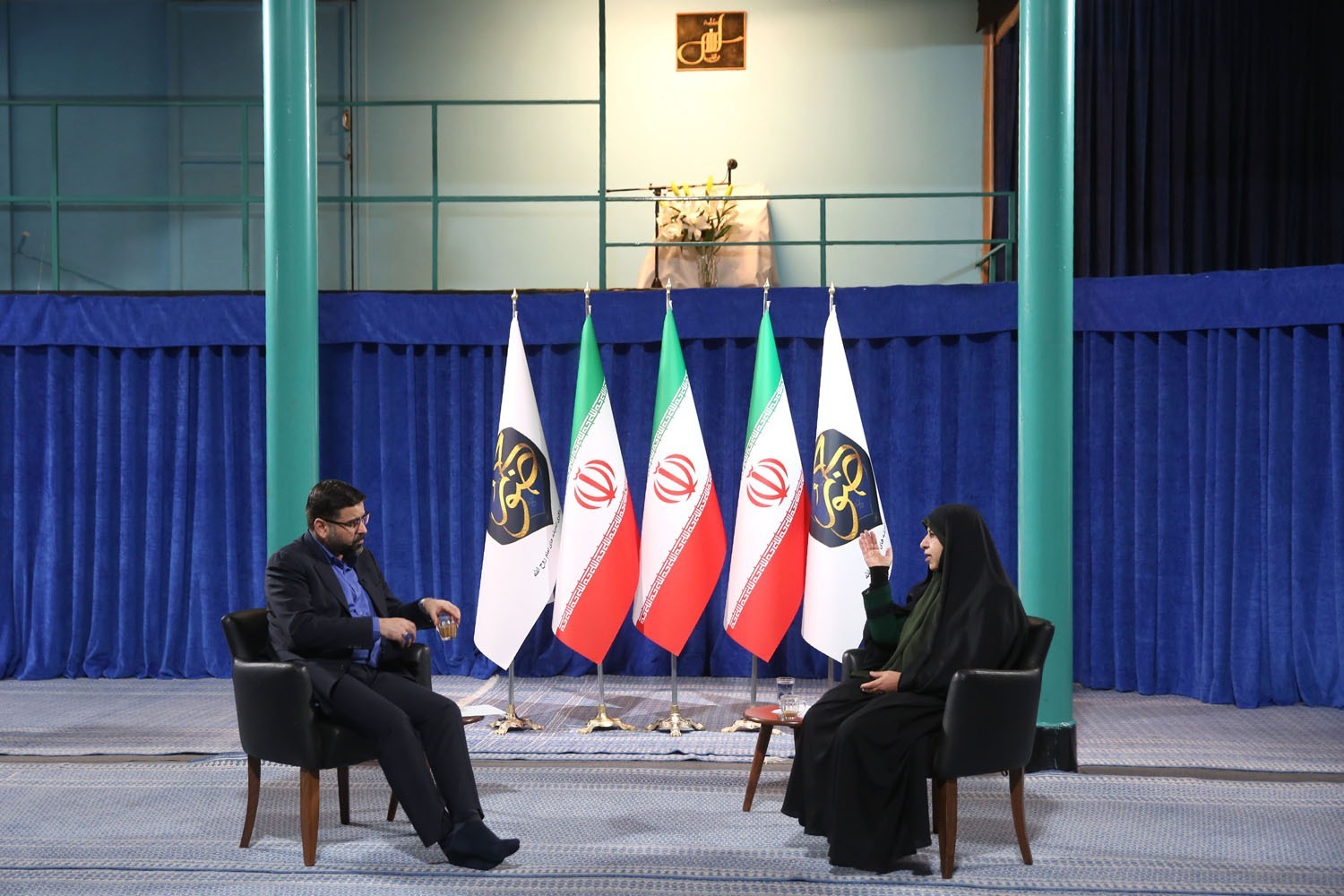 انتقاد مرضیه وحید دستجردی از برخوردهای سلبی درباره حجاب: شاید نفوذی باشند یا آنقدر شعور ندارند که بفهمند این روش ها غلط است (+فیلم) انتقاد مرضیه وحید دستجردی از برخوردهای سلبی درباره حجاب: شاید نفوذی باشند یا آنقدر شعور ندارند که بفهمند این روش ها غلط است (+فیلم)