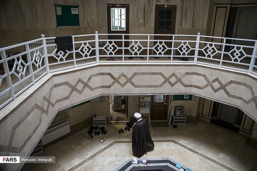 انتقاد مسیح مهاجری از بودجه حوزه ها/ وقتی مردم در فقر دست و پا می زنند، حوزه های علمیه نباید از بودجه عمومی تغذیه کنند انتقاد مسیح مهاجری از بودجه حوزه ها/ وقتی مردم در فقر دست و پا می زنند، حوزه های علمیه نباید از بودجه عمومی تغذیه کنند