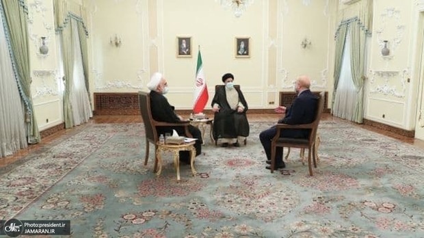 نامه جمعی از نمایندگان مجلس به سران قوا: رحمت و عطوفت اسلامی در کنار اجرای قانون در دستور کار مسئولان نظام باشد/ نباید به گونهای رفتار و اقدام شود که مردم احساس کنند ارادهای برای آرامتر کردن فضای کشور وجود ندارد نامه جمعی از نمایندگان مجلس به سران قوا: رحمت و عطوفت اسلامی در کنار اجرای قانون در دستور کار مسئولان نظام باشد/ نباید به گونهای رفتار و اقدام شود که مردم احساس کنند ارادهای برای آرامتر کردن فضای کشور وجود ندارد