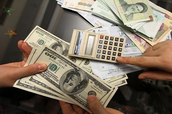 قیمت دلار در صرافیها ۴۲۲۰۰ تومان شد قیمت دلار در صرافیها ۴۲۲۰۰ تومان شد