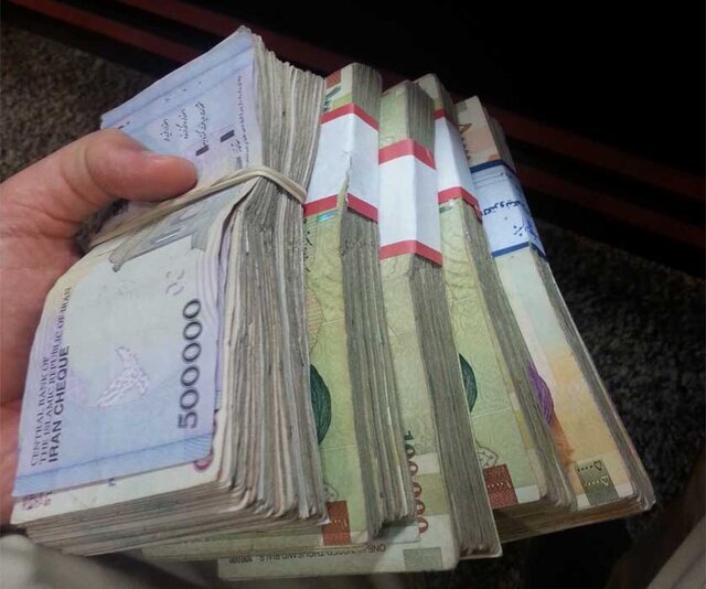 سقف پرداختی کارکنان کشوری و لشکری ۵۵ میلیون تومان تعیین شد سقف پرداختی کارکنان کشوری و لشکری ۵۵ میلیون تومان تعیین شد