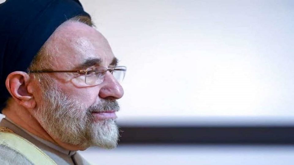 سید محمد خاتمی: «اصلاح خشونت پرهیز امور» کم هزینهترین و پرفایدهترین راه است/ اصلاحطلبی راستین راه و شیوهای را میبیند و پیشنهاد میکند که امکان تحقق آنها بیشتر است سید محمد خاتمی: «اصلاح خشونت پرهیز امور» کم هزینهترین و پرفایدهترین راه است/ اصلاحطلبی راستین راه و شیوهای را میبیند و پیشنهاد میکند که امکان تحقق آنها بیشتر است