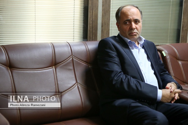 دلسوزان نظام برای برون‌رفت از شرایط کنونی تصمیم درستی خواهند گرفت/ موضوعات مهم اغلب خارج از دولت دیکته و پیگیری می‌شوند/ دفاع حسین طائب از حذف ارز ۴۲۰۰ تومانی در مجلس در رای نمایندگان مؤثر بود