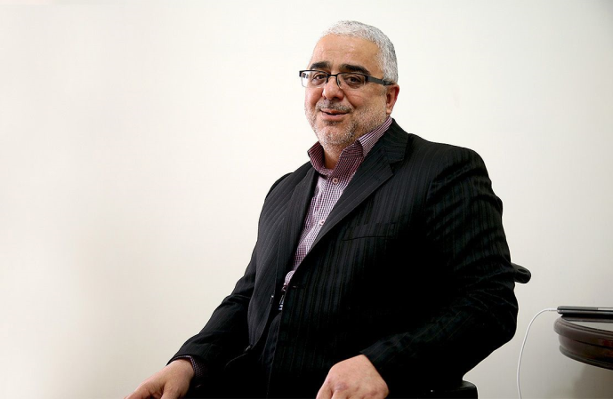 ایمن آبادی: چندشخصیتی بودن و تضاد و تناقض در گفتار و کردار مسئولان مردم را آزرده‌خاطر کرده است