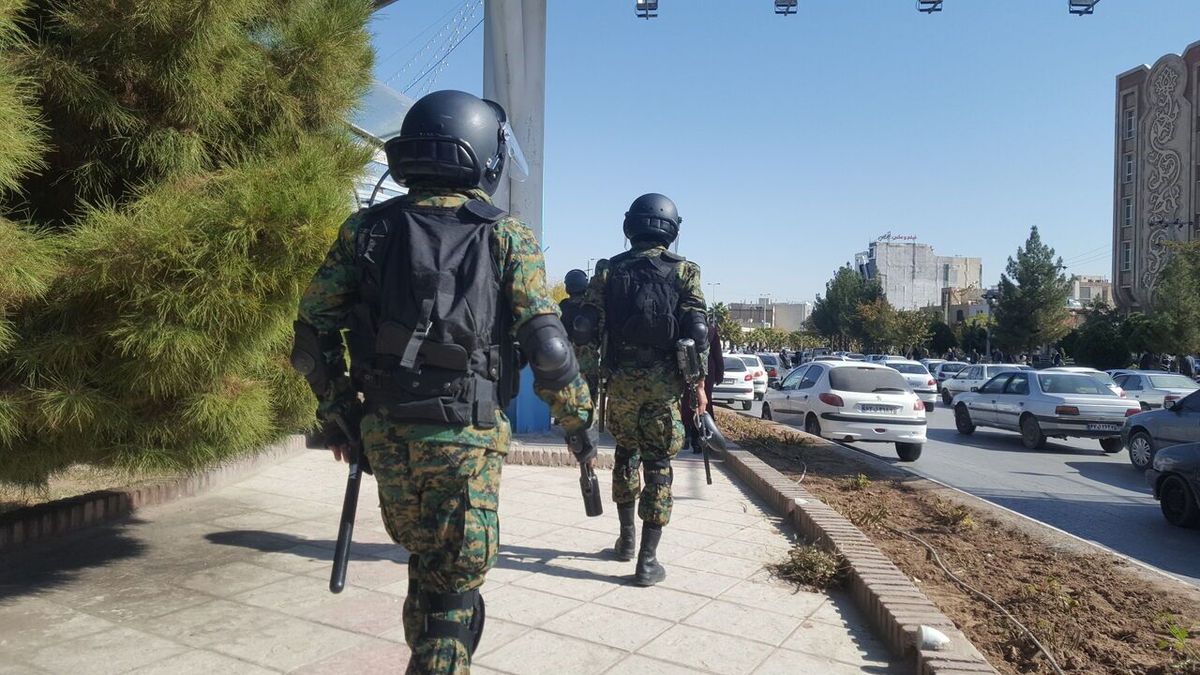 با درخواست دولت رئیسی؛ مجوز استفاده از سلاح گستردهتر میشود با درخواست دولت رئیسی؛ مجوز استفاده از سلاح گستردهتر میشود