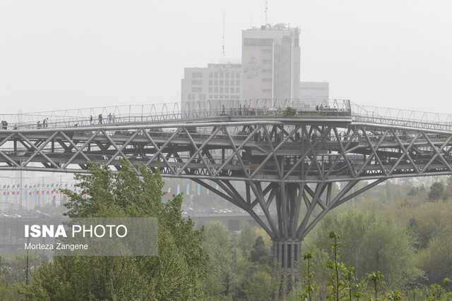 کیفیت هوای تهران در ۲۸ ایستگاه در وضعیت «آلوده» کیفیت هوای تهران در ۲۸ ایستگاه در وضعیت «آلوده»
