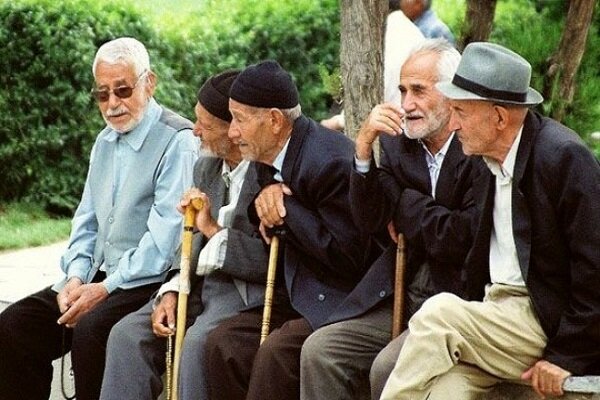 درخواست بازنشستگان از رییسی برای افزایش حقوقشان درخواست بازنشستگان از رییسی برای افزایش حقوقشان