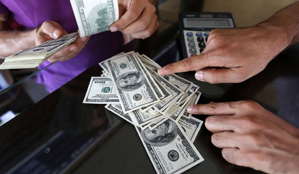 کاهش همزمان قیمت دلار در تهران و استانبول ترکیه کاهش همزمان قیمت دلار در تهران و استانبول ترکیه