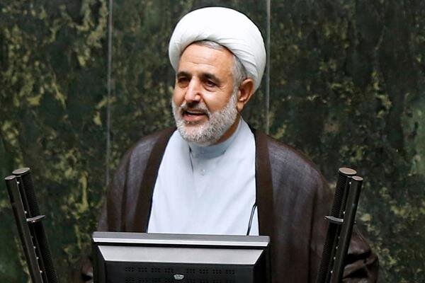 ذولنور: بی حجابی برای مردم آزاردهنده است؛ نباید دست های بیگانه را نادیده گرفت / سگگردانی مردم را اذیت میکند ذولنور: بی حجابی برای مردم آزاردهنده است؛ نباید دست های بیگانه را نادیده گرفت / سگگردانی مردم را اذیت میکند